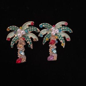 BNWT crystal pom tree earrings